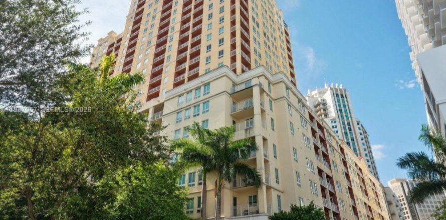 Condo in Miami, Florida, 2 bedrooms  № 2011842