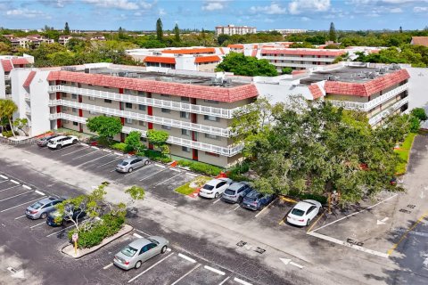 Condominio en venta en Lauderhill, Florida, 2 dormitorios, 99.41 m2 № 1709583 - foto 17