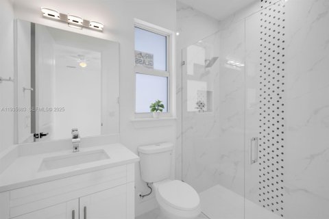 Casa en venta en Cape Coral, Florida, 4 dormitorios № 1993812 - foto 21