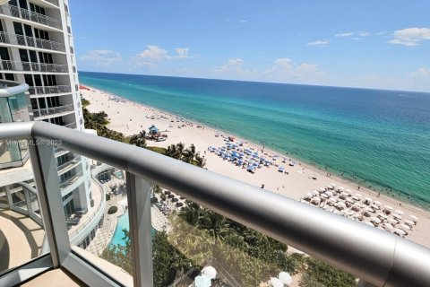 Copropriété à vendre à Sunny Isles Beach, Floride: 2 chambres, 111.58 m2 № 1980976 - photo 22