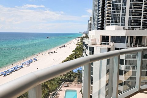 Copropriété à vendre à Sunny Isles Beach, Floride: 2 chambres, 111.58 m2 № 1980976 - photo 17