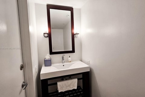 Copropriété à vendre à Sunny Isles Beach, Floride: 2 chambres, 111.58 m2 № 1980976 - photo 16