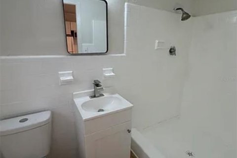 Commercial property in Bradenton, Florida 263.1 sq.m. № 2386298 - photo 13