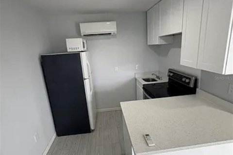 Commercial property in Bradenton, Florida 263.1 sq.m. № 2386298 - photo 28