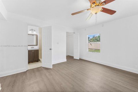 Villa ou maison à vendre à Margate, Floride: 3 chambres, 108.88 m2 № 2024877 - photo 18