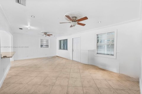 Villa ou maison à vendre à Margate, Floride: 3 chambres, 108.88 m2 № 2024877 - photo 6