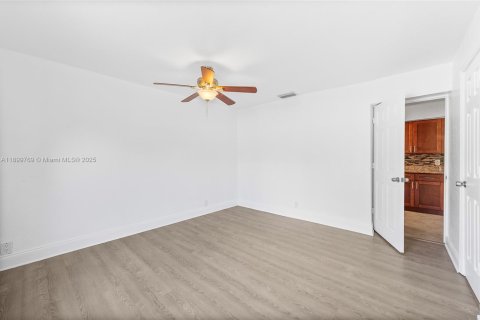 Villa ou maison à vendre à Margate, Floride: 3 chambres, 108.88 m2 № 2024877 - photo 19