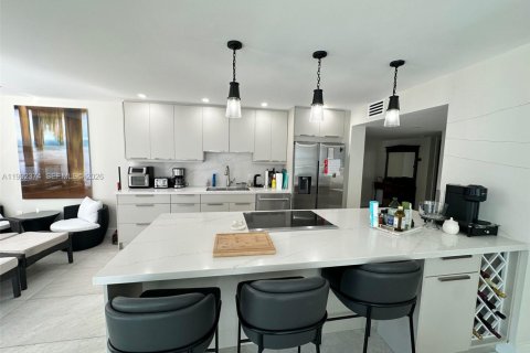 Copropriété à louer à Hollywood, Floride: 3 chambres, 173.54 m2 № 2255666 - photo 8