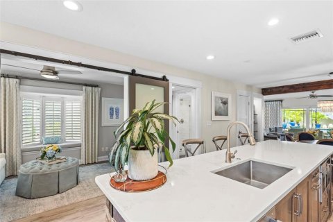 Copropriété à vendre à Tampa, Floride: 4 chambres, 235.88 m2 № 2199927 - photo 7