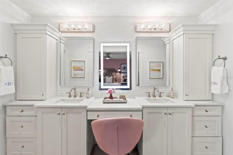 Copropriété à vendre à Tampa, Floride: 4 chambres, 235.88 m2 № 2199927 - photo 30