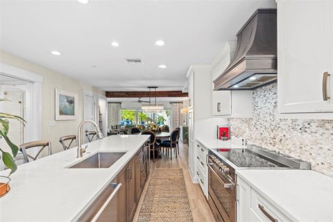 Copropriété à vendre à Tampa, Floride: 4 chambres, 235.88 m2 № 2199927 - photo 6