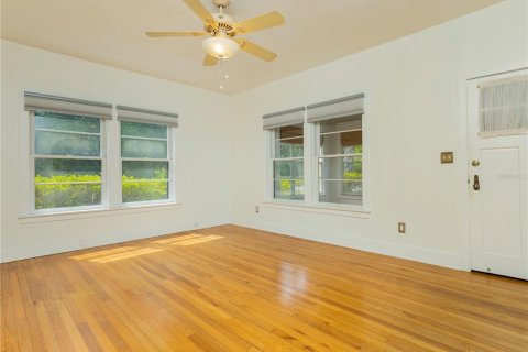 Villa ou maison à louer à Gainesville, Floride: 3 chambres, 149.76 m2 № 2145377 - photo 6