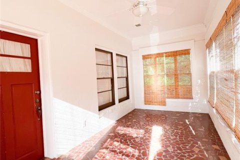 Villa ou maison à louer à Gainesville, Floride: 3 chambres, 149.76 m2 № 2145377 - photo 3