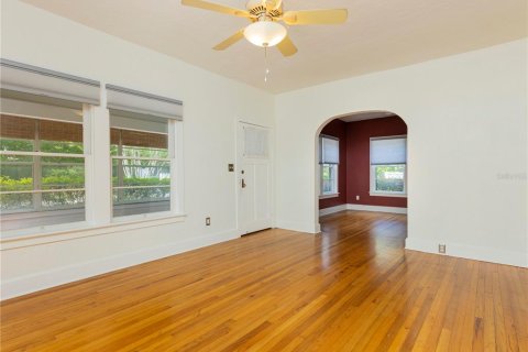 Villa ou maison à louer à Gainesville, Floride: 3 chambres, 149.76 m2 № 2145377 - photo 5
