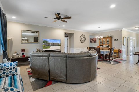 House in Spring Hill, Florida 4 bedrooms, 214.88 sq.m. № 2393872 - photo 12