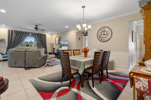 House in Spring Hill, Florida 4 bedrooms, 214.88 sq.m. № 2393872 - photo 14