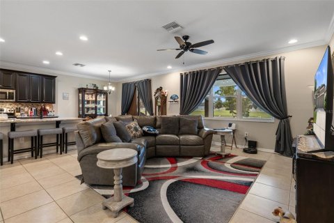 House in Spring Hill, Florida 4 bedrooms, 214.88 sq.m. № 2393872 - photo 10