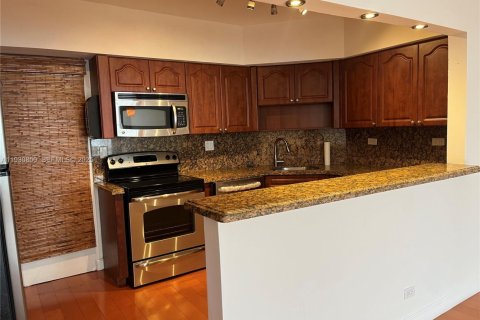 Снять в аренду кондоминиум в Майами, Флорида 1 спальня, 73.11м2, № 1989583 - фото 14