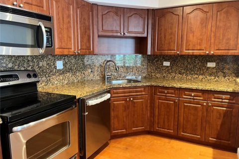 Снять в аренду кондоминиум в Майами, Флорида 1 спальня, 73.11м2, № 1989583 - фото 13