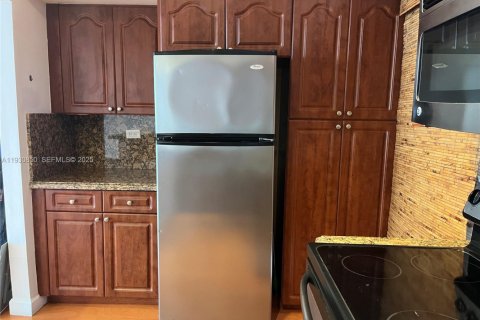 Снять в аренду кондоминиум в Майами, Флорида 1 спальня, 73.11м2, № 1989583 - фото 15