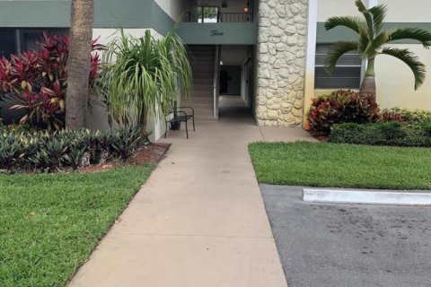 Copropriété à vendre à St. Lucie, Floride: 2 chambres, 89.74 m2 № 2083064 - photo 4