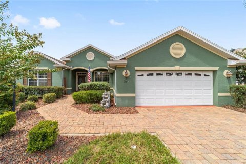 House in Ocala, Florida 3 bedrooms, 198.35 sq.m. № 1894771 - photo 1