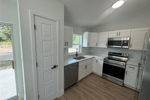 House in Ocala, Florida 3 bedrooms, 107.02 sq.m. № 1838097 - photo 13