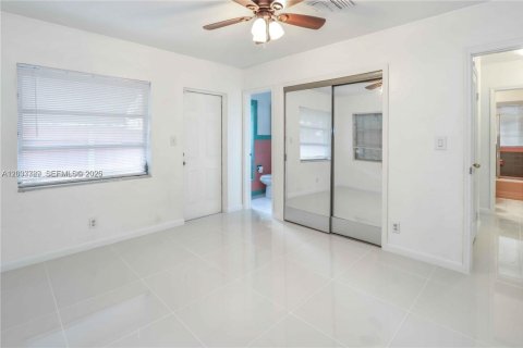Casa en alquiler en Hollywood, Florida, 2 dormitorios, 222.59 m2 № 2078036 - foto 7