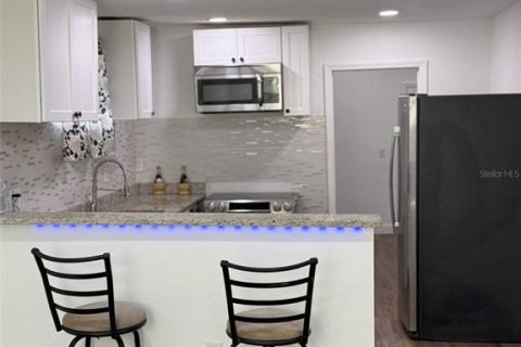 House in Sanford, Florida 2 bedrooms, 93.09 sq.m. № 1853803 - photo 5