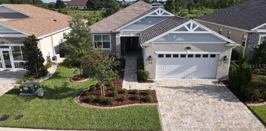 House in Oxford, Florida 4 bedrooms, 203.55 sq.m. № 1843642
