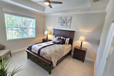 House in Oxford, Florida 4 bedrooms, 203.55 sq.m. № 1843642 - photo 15