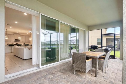 Casa en venta en Kissimmee, Florida, 9 dormitorios, 405.33 m2 № 2130574 - foto 19