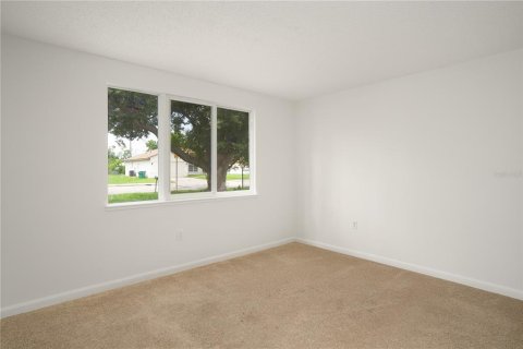 Copropriété à louer à Port Charlotte, Floride: 2 chambres, 89.19 m2 № 2098222 - photo 11