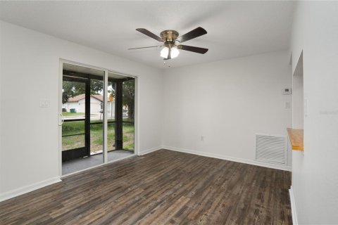 Copropriété à louer à Port Charlotte, Floride: 2 chambres, 89.19 m2 № 2098222 - photo 5