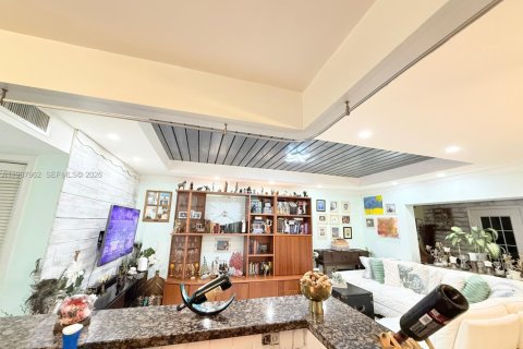 Touwnhouse à vendre à Hollywood, Floride: 4 chambres, 155.15 m2 № 1995719 - photo 8