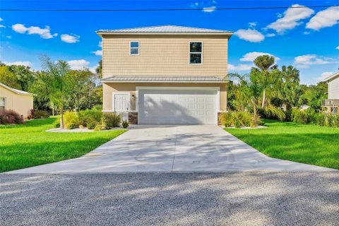 House in Weeki Wachee, Florida 2 bedrooms, 124.21 sq.m. № 1412917 - photo 4