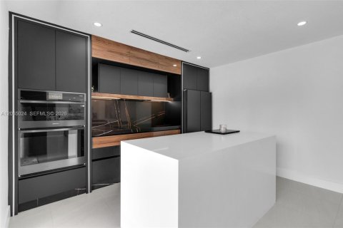Casa en venta en Miami, Florida, 3 dormitorios, 153.29 m2 № 2280976 - foto 11