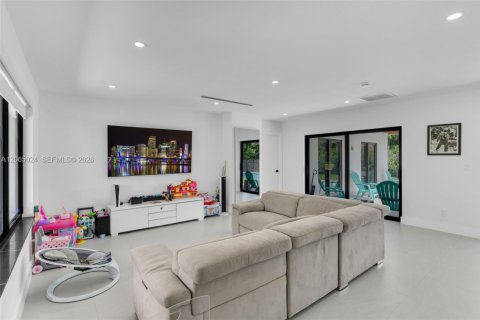 Casa en venta en Miami, Florida, 3 dormitorios, 153.29 m2 № 2280976 - foto 5