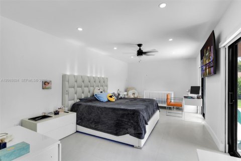 Casa en venta en Miami, Florida, 3 dormitorios, 153.29 m2 № 2280976 - foto 15