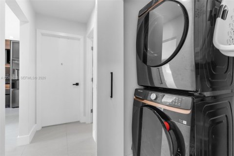 Casa en venta en Miami, Florida, 3 dormitorios, 153.29 m2 № 2280976 - foto 26