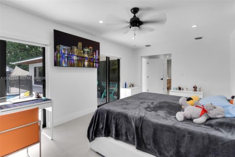 Casa en venta en Miami, Florida, 3 dormitorios, 153.29 m2 № 2280976 - foto 16
