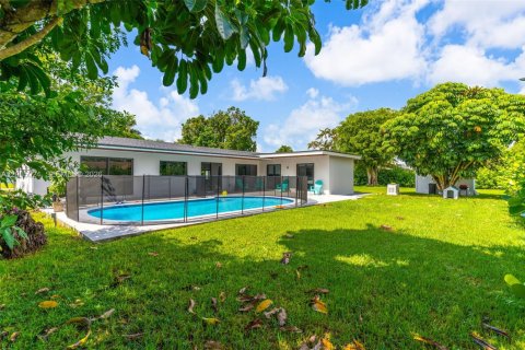 Casa en venta en Miami, Florida, 3 dormitorios, 153.29 m2 № 2280976 - foto 30
