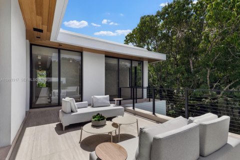 Купить виллу или дом в Майами, Флорида 5 спален, 347.08м2, № 2060305 - фото 27