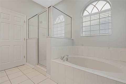 Casa en venta en Orlando, Florida, 5 dormitorios, 269.14 m2 № 1844643 - foto 17