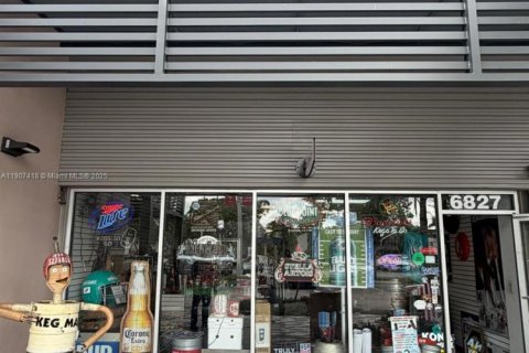 Commercial property in Davie, Florida № 2082057 - photo 2