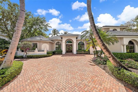 House in Jupiter, Florida 5 bedrooms, 374.58 sq.m. № 1863672 - photo 26
