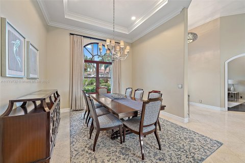 House in Jupiter, Florida 5 bedrooms, 374.58 sq.m. № 1863672 - photo 9