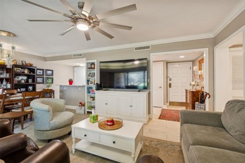 Copropriété à vendre à Palm Harbor, Floride: 2 chambres, 112.41 m2 № 2099638 - photo 10