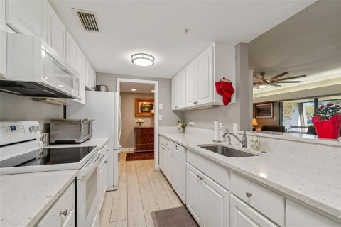 Copropriété à vendre à Palm Harbor, Floride: 2 chambres, 112.41 m2 № 2099638 - photo 17
