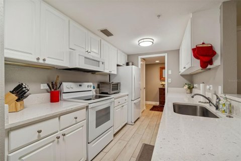 Copropriété à vendre à Palm Harbor, Floride: 2 chambres, 112.41 m2 № 2099638 - photo 16